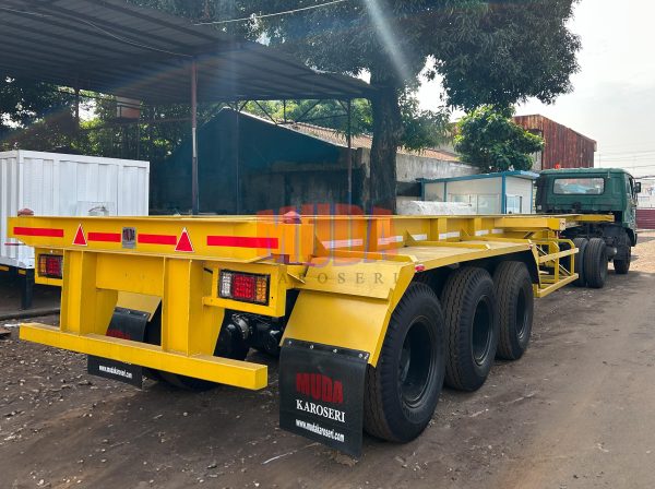 Skeletal Trailer 40 Feet - Image 2