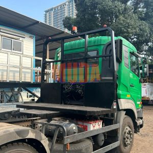 Tractor Head Styling