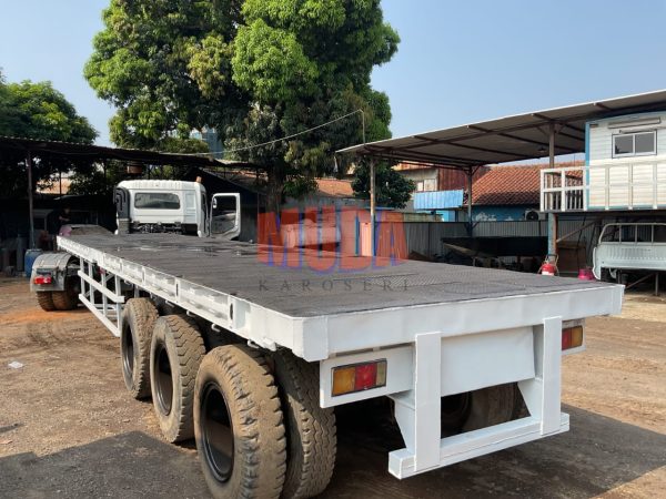 Flatbed Trailer 40 Feet - Image 3